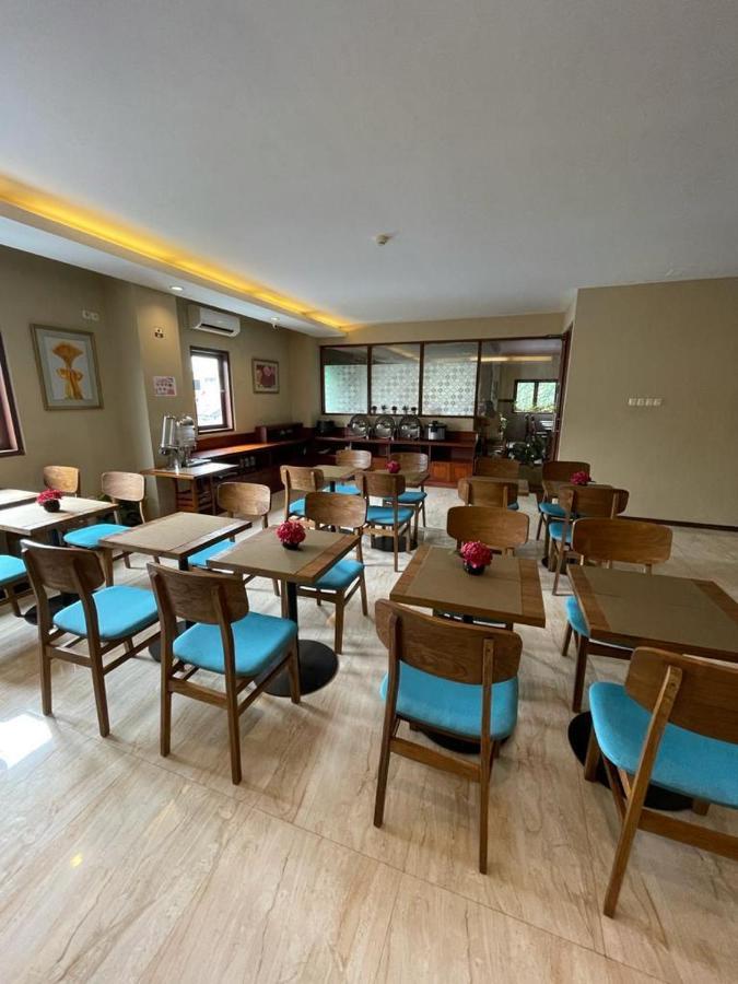 Biz Hotel City Center Ambon Exterior photo