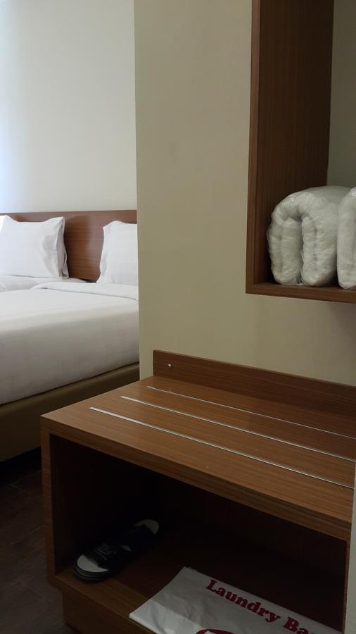 Biz Hotel City Center Ambon Exterior photo